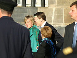 Description: http://upload.wikimedia.org/wikipedia/commons/thumb/6/60/Prins_Constantijn_der_Nederlanden_-_Laurentien_Brinkhorst.jpg/250px-Prins_Constantijn_der_Nederlanden_-_Laurentien_Brinkhorst.jpg