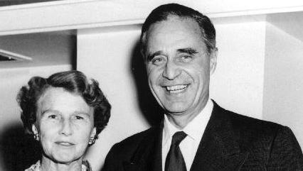 Ddorothy Walker Bush with her husband.jpg