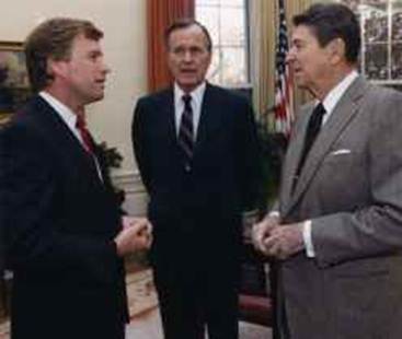 Description: Description: I:\_Backup\2011-07-11\Photos-Original-Before-Compression-DONT_DELETE\Bush\other related presidents and vice presidents\Reagan\George Bush - Ronald Reagan - Dan Quayle.jpg