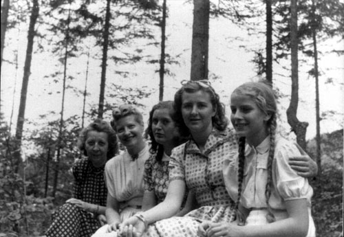 Eva Braun-21.jpg