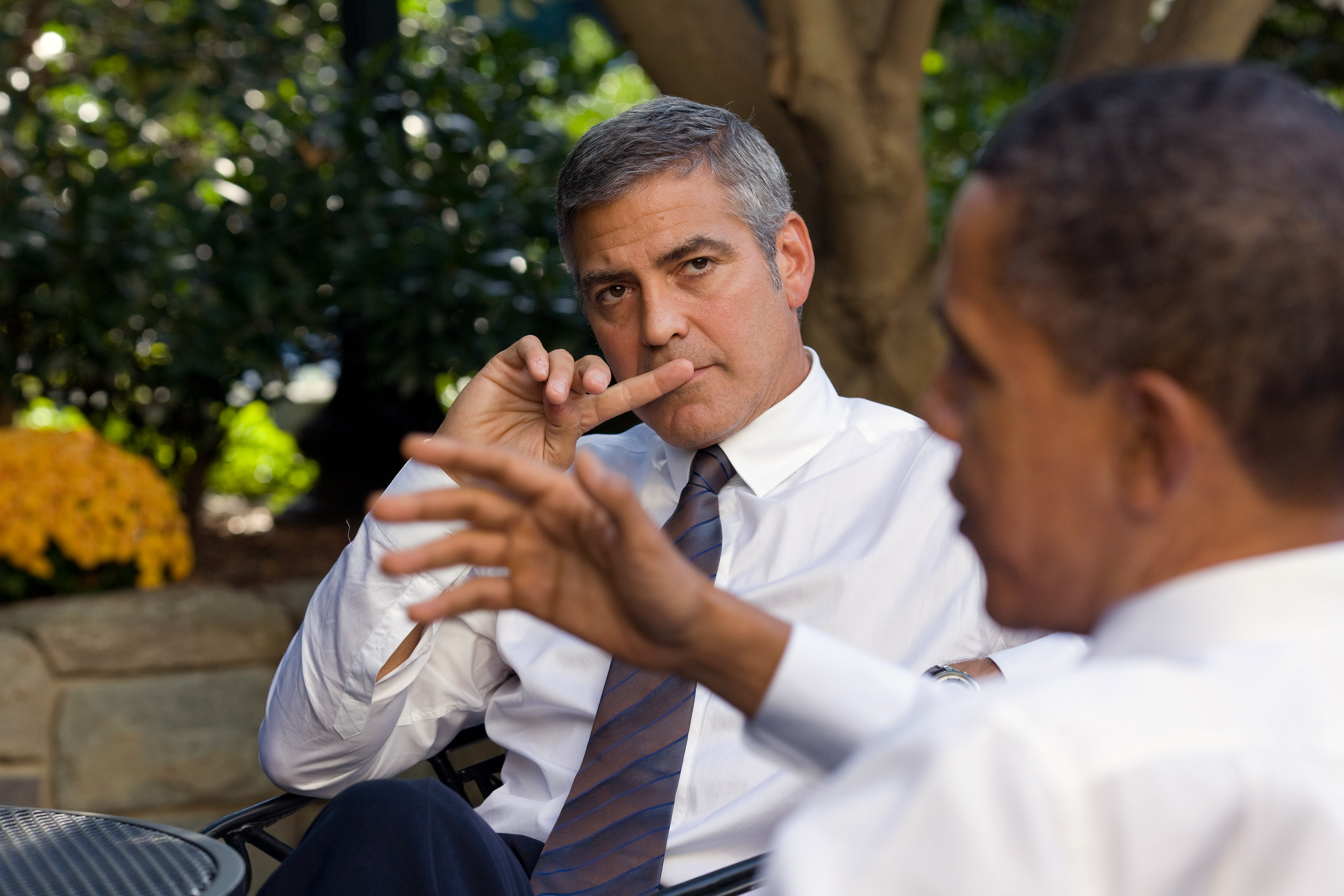 Description: Description: Description: http://upload.wikimedia.org/wikipedia/commons/8/84/George_Clooney_-_White_House_-_October_2010.jpg